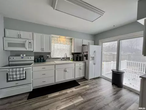2036 Grant St, Springfield, IL 62703 photo 5