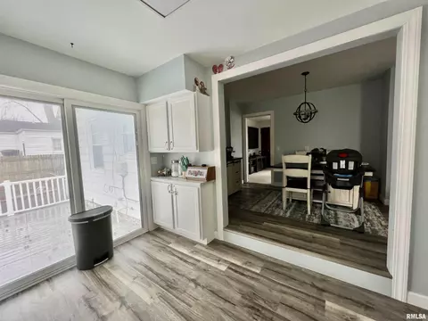 2036 Grant St, Springfield, IL 62703 photo 7
