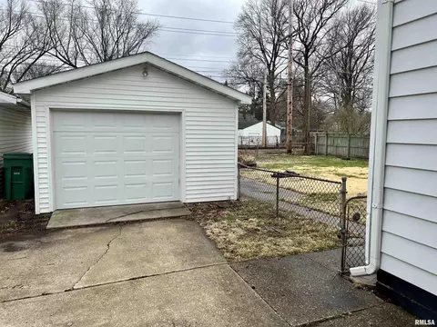2036 Grant St, Springfield, IL 62703 photo 14