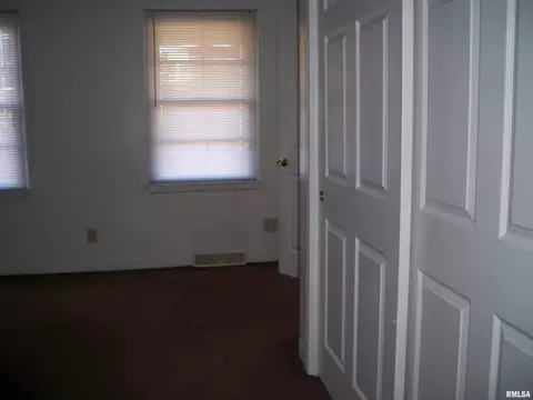 518 W Carpenter St, Springfield, IL 62702 photo 13