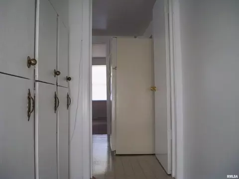 518 W Carpenter St, Springfield, IL 62702 photo 5