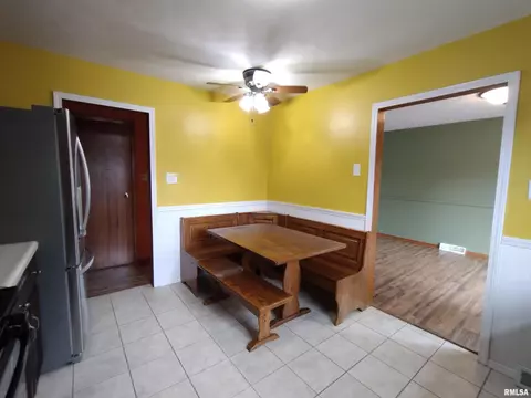 648 Hackberry Rd, Chatham, IL 62629 photo 13