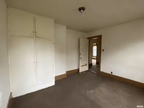 390 E Maple St, Roseville, IL 61473 photo 12