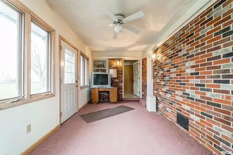 1102 N Topper Dr, Mount Pulaski, IL 62548 photo 24