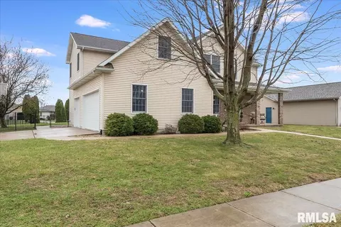 4024 Oakview Dr, Springfield, IL 62712 photo 4