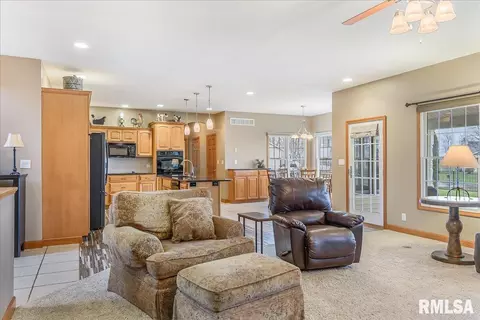 4024 Oakview Dr, Springfield, IL 62712 photo 10