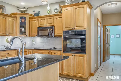 4024 Oakview Dr, Springfield, IL 62712 photo 19