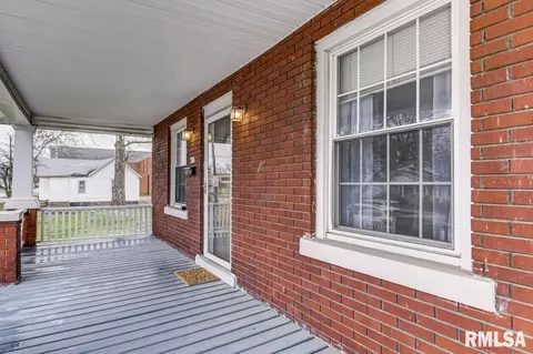417 W Elliott Ave, Springfield, IL 62702 photo 4