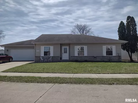 100 Messina Dr, Springfield, IL 62703 photo 1
