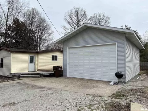 404 E Center St, Loami, IL 62661 photo 5