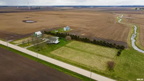 1442 700th St, Mount Pulaski, IL 62548 photo 2
