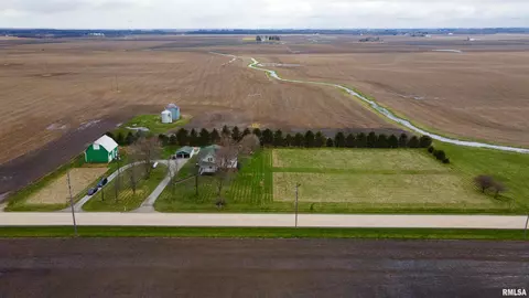 1442 700th St, Mount Pulaski, IL 62548 photo 1