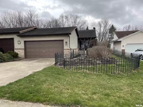 4060 Thornbrook Dr, Springfield, IL 62711 photo 1