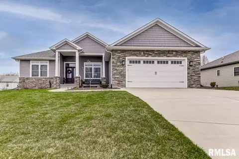 7413 Preston Dr, Springfield, IL 62711 photo 2