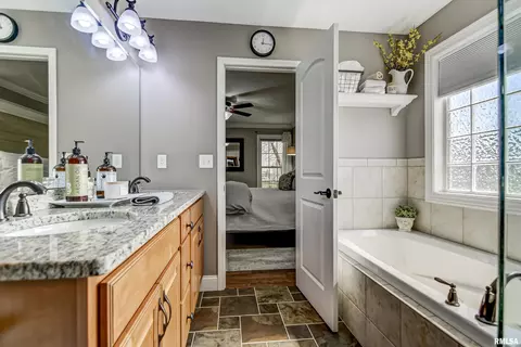 2714 Rutherford Trek Dr, Springfield, IL 62711 photo 25