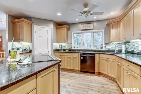 68 Villa Grove Ln, Springfield, IL 62712 photo 18
