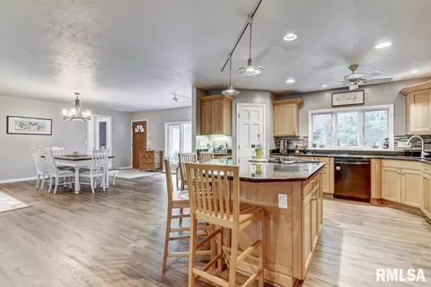 68 Villa Grove Ln, Springfield, IL 62712 photo 13