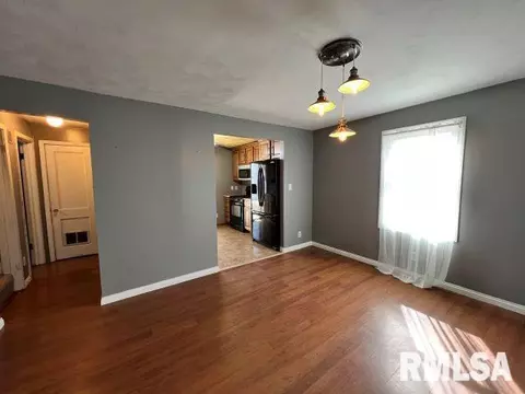 2216 Converse Ave, Springfield, IL 62702 photo 2