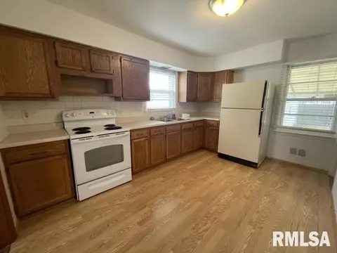 1605 N 19th St, Springfield, IL 62702 photo 5