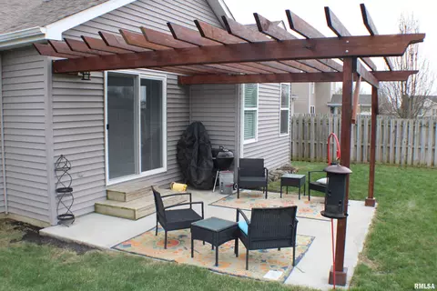 413 S Park Ave, Chatham, IL 62629 photo 32