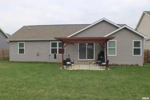 413 S Park Ave, Chatham, IL 62629 photo 31