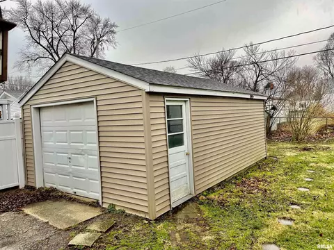 3301 Saxony Rd, Springfield, IL 62703 photo 10