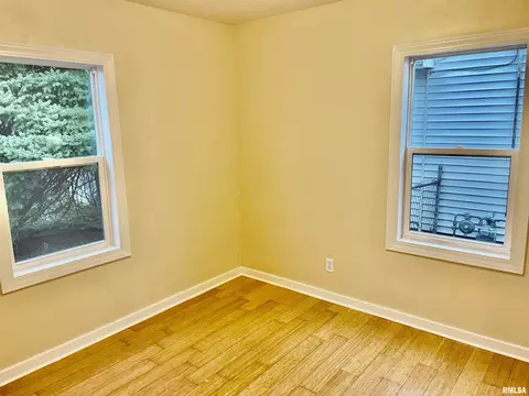 3301 Saxony Rd, Springfield, IL 62703 photo 8