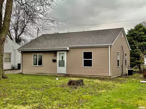 3301 Saxony Rd, Springfield, IL 62703 photo 1