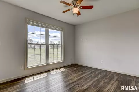 825 N Old Covered Bridge Ln, Springfield, IL 62711 photo 24