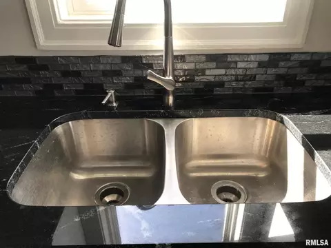1916 N 7th St, Springfield, IL 62702 photo 11