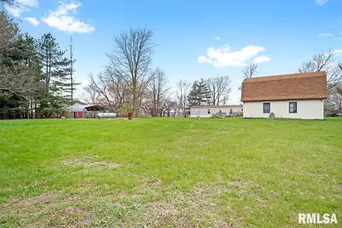 23820 Claypool St, Greenview, IL 62642 photo 8