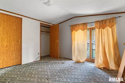 23820 Claypool St, Greenview, IL 62642 photo 21