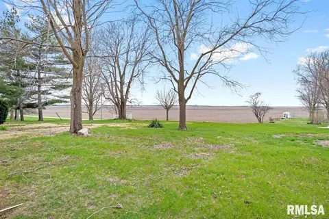23820 Claypool St, Greenview, IL 62642 photo 5