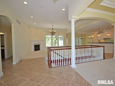 6113 Greenwalt Dr, Springfield, IL 62711 photo 4
