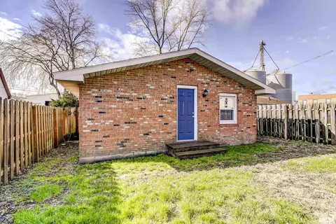 207 E Main St, Dawson, IL 62520 photo 30