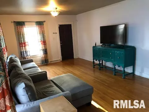 1836 S Pasfield St, Springfield, IL 62704 photo 4