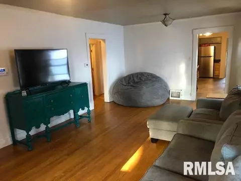 1836 S Pasfield St, Springfield, IL 62704 photo 3