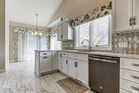 3233 Eagle Watch Dr, Springfield, IL 62711 photo 10