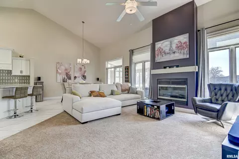 3233 Eagle Watch Dr, Springfield, IL 62711 photo 3
