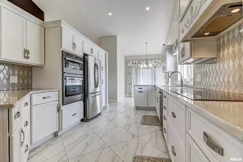 3233 Eagle Watch Dr, Springfield, IL 62711 photo 8