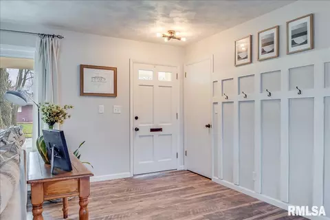 205 Dickinson Rd, Springfield, IL 62704 photo 5