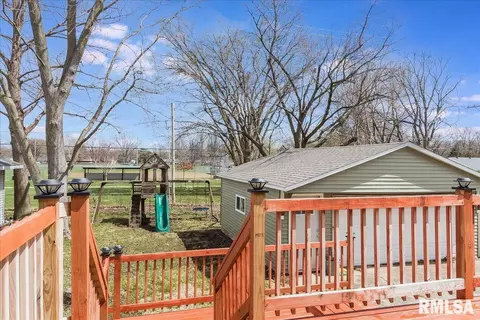 1904 Camden St, Springfield, IL 62702 photo 5