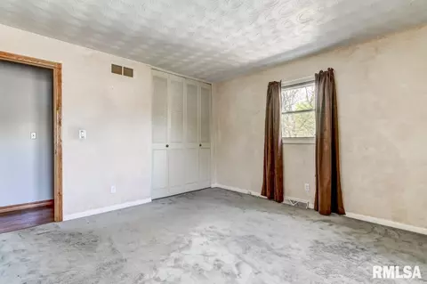 2620 Somerton Rd, Springfield, IL 62702 photo 18