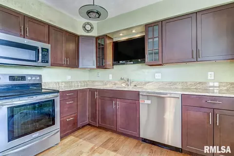 2620 Somerton Rd, Springfield, IL 62702 photo 11