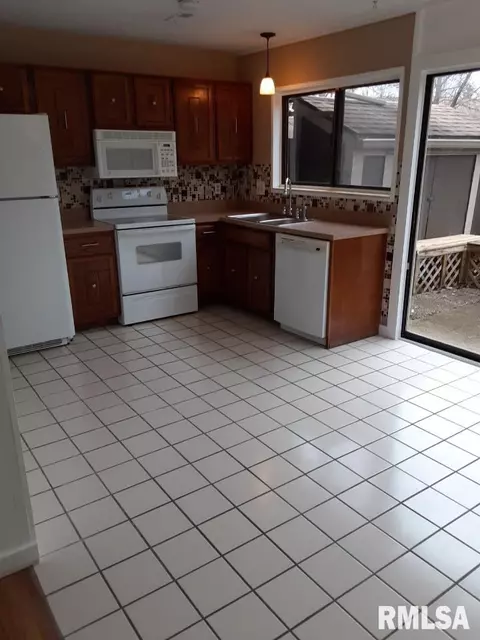 52 Trailridge Ln, Springfield, IL 62704 photo 9