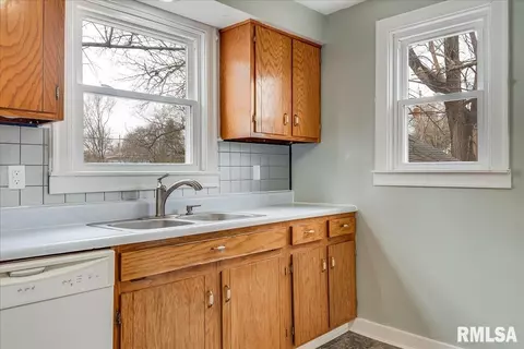 427 W Vine St, Springfield, IL 62704 photo 17