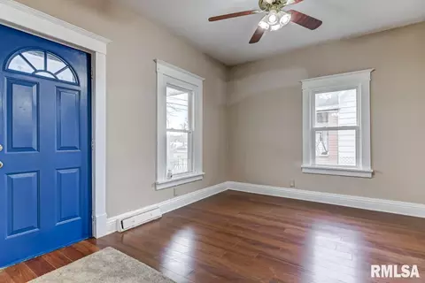 407 W Mason St, Springfield, IL 62702 photo 2