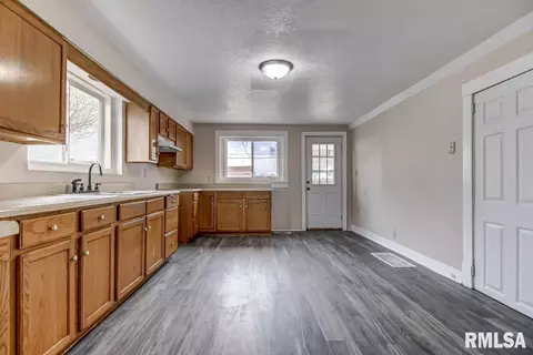 407 W Mason St, Springfield, IL 62702 photo 9