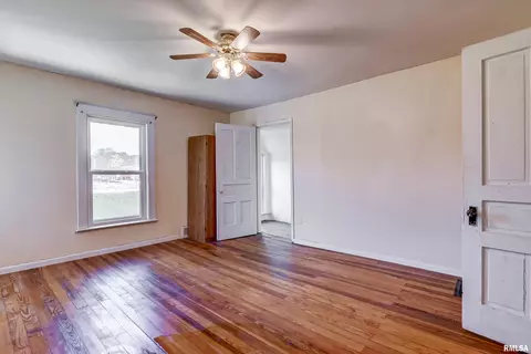 207 E Hargrave St, Athens, IL 62613 photo 42