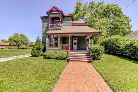 207 E Hargrave St, Athens, IL 62613 photo 8